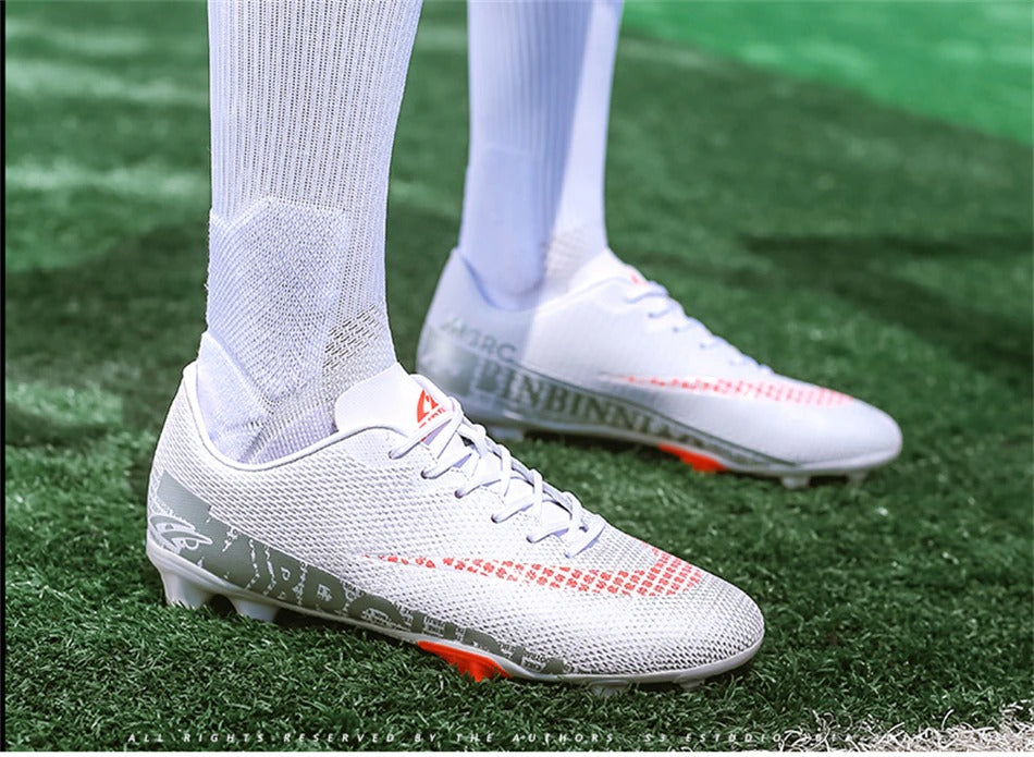 Ultralight Soccer Shoes Men Outdoor FG TF Boys Non-Slip Cleats